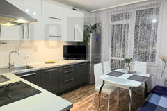 Екатеринбург, ул. Бакинских комиссаров, 97 (Уралмаш) - фото квартиры