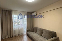 г. Каменск-Уральский, ул. Каменская, 55 (городской округ Каменский) - фото квартиры