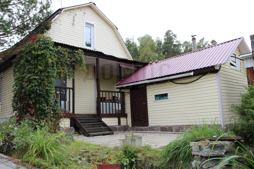 п. Санаторный, СНТ Искра-52 (городской округ Верхняя Пышма) - фото сада (2)