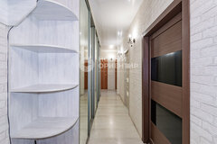 Екатеринбург, ул. 8 Марта, 194 (Автовокзал) - фото квартиры