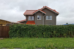 п. Бобровский, ул. Цветочная, 6 (городской округ Сысертский) - фото дома