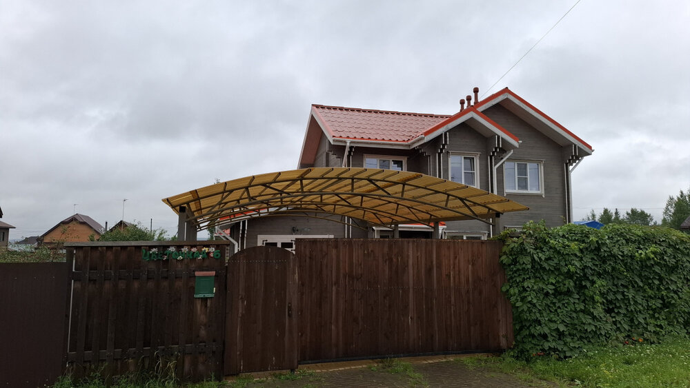 п. Бобровский, ул. Цветочная, 6 (городской округ Сысертский) - фото дома (2)