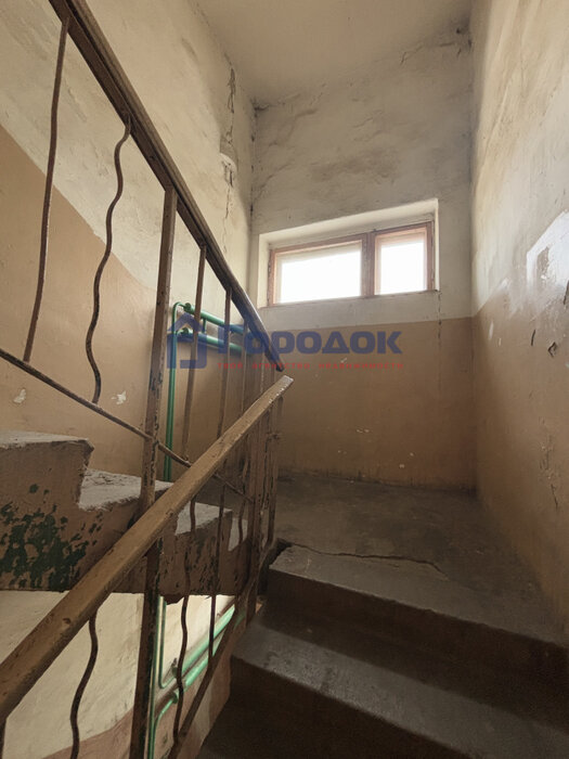 г. Каменск-Уральский, ул. Белинского, 71Б (городской округ Каменский) - фото комнаты (8)