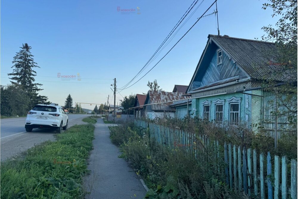 п. Бобровский, ул. 1 Мая, 104 (городской округ Сысертский) - фото дома (5)