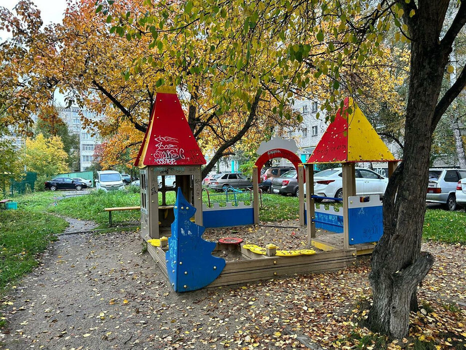 Екатеринбург, ул. Бакинских комиссаров, 100 (Уралмаш) - фото квартиры (2)