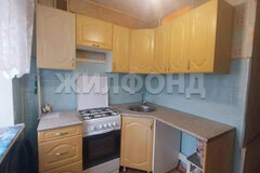 г. Верхняя Салда, ул. Энгельса, 27 (городской округ Верхнесалдинский) - фото квартиры