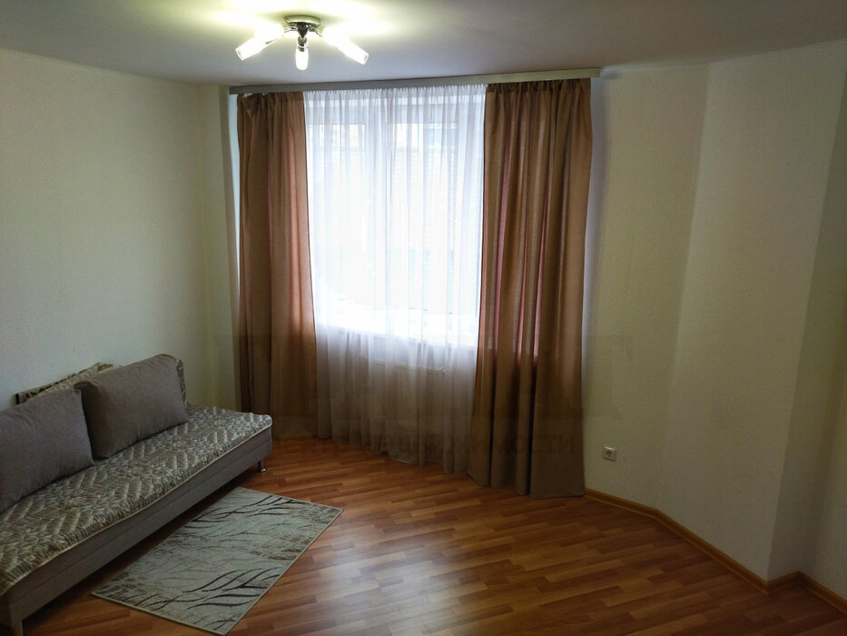 Екатеринбург, ул. Водоёмная, 80/2 (Уктус) - фото квартиры (3)