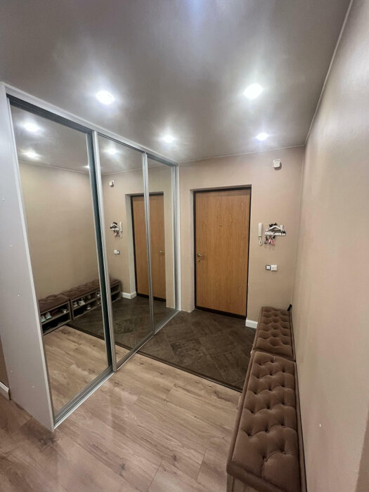 Екатеринбург, ул. Чкалова, 239 (УНЦ) - фото квартиры (1)