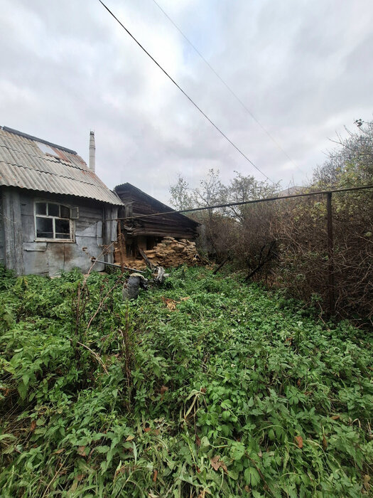 г. Арамиль, ул. Чкалова, 43 (городской округ Арамильский) - фото земельного участка (2)