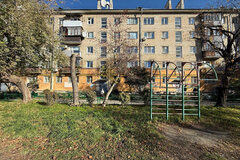 Екатеринбург, ул. Комсомольская, 10 (Втузгородок) - фото квартиры