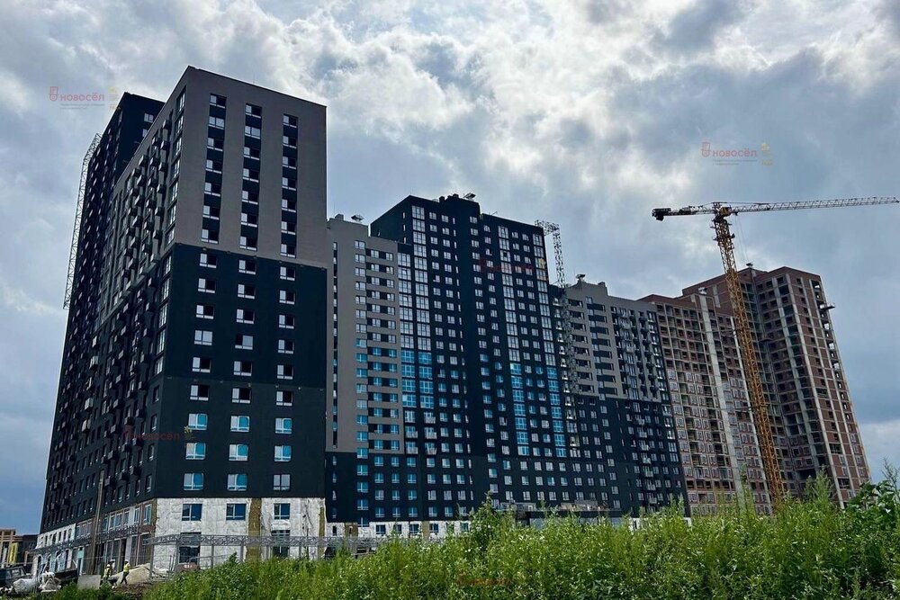 Екатеринбург, ул. Ландау, 3 (Академический) - фото торговой площади (2)