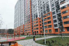 Екатеринбург, ул. микрорайон Светлый, 8 (Уктус) - фото квартиры