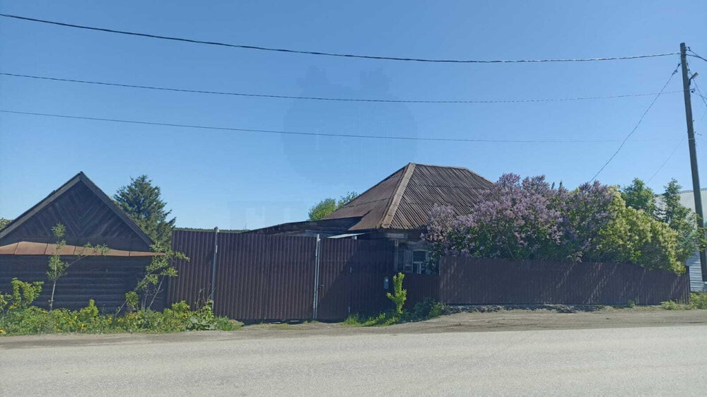 п. Бобровский, ул. Краснодеревцев, 31 (городской округ Сысертский) - фото дома (2)