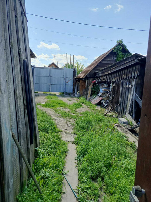 п. Бобровский, ул. Краснодеревцев, 31 (городской округ Сысертский) - фото дома (5)