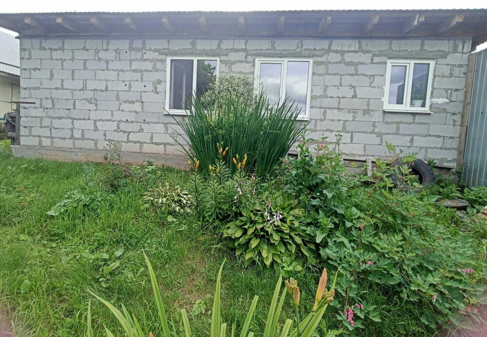 п. Бобровский, ул. Краснодеревцев, 31 (городской округ Сысертский) - фото дома (6)