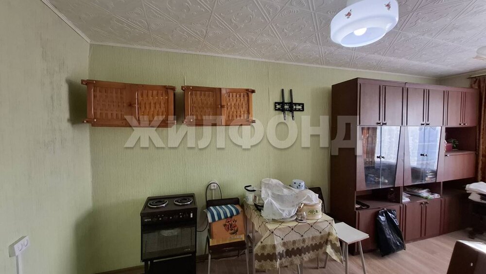 г. Верхняя Салда, ул. Сабурова, 2 (городской округ Верхнесалдинский) - фото комнаты (3)