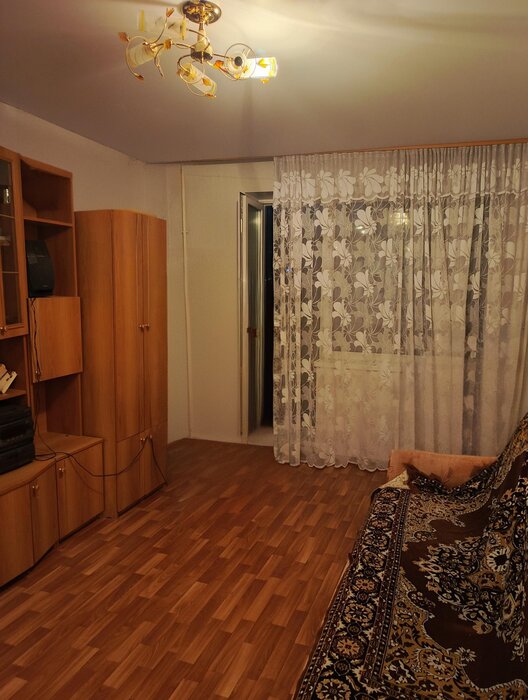 г. Каменск-Уральский, ул. Суворова, 32 (городской округ Каменский) - фото квартиры (1)