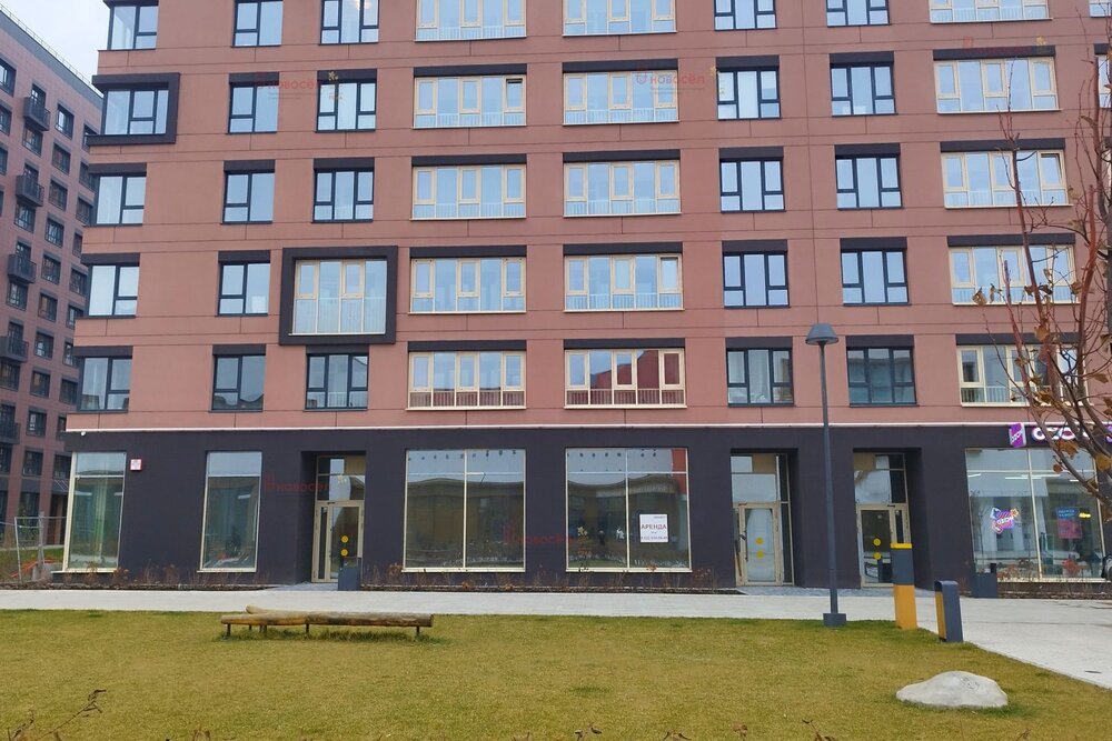 Екатеринбург, ул. Золотистый бульвар, 17 (Солнечный) - фото торговой площади (8)