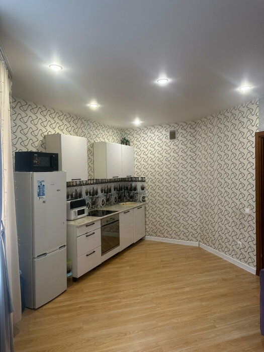 Екатеринбург, ул. Хрустальногорская, 84 (Широкая речка) - фото квартиры (5)