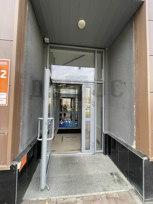 Екатеринбург, ул. Академика Парина, 43 (Академический) - фото торговой площади (3)