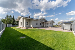 п. Большой Исток, ул. Ленина, 40а (городской округ Сысертский) - фото коттеджа