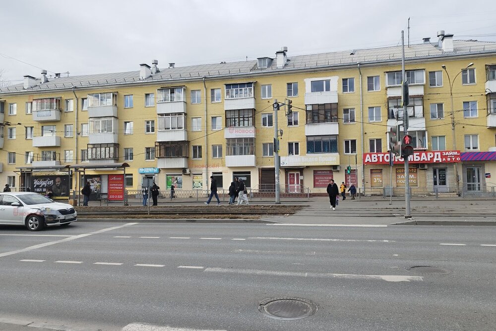 Екатеринбург, ул. Донбасская, 37 - фото торговой площади (3)