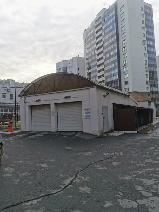Екатеринбург, ул. Красных командиров, 29 (Эльмаш) - фото гаража (1)