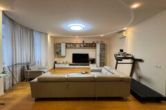 Екатеринбург, ул. Карла Маркса, 25 (Центр) - фото квартиры