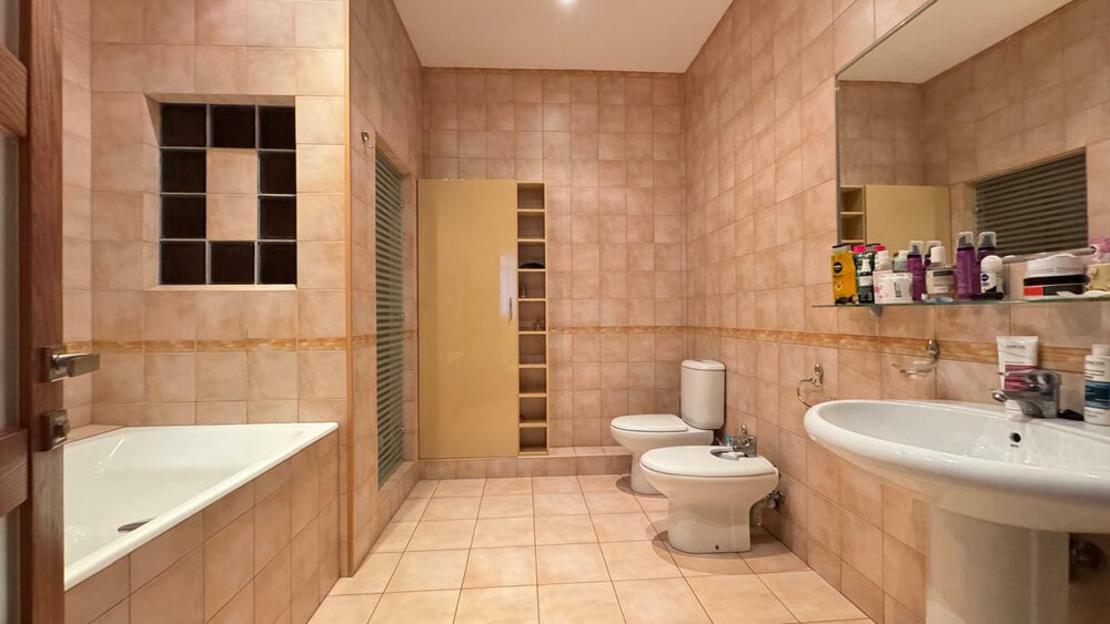 Екатеринбург, ул. Карла Маркса, 25 (Центр) - фото квартиры (4)