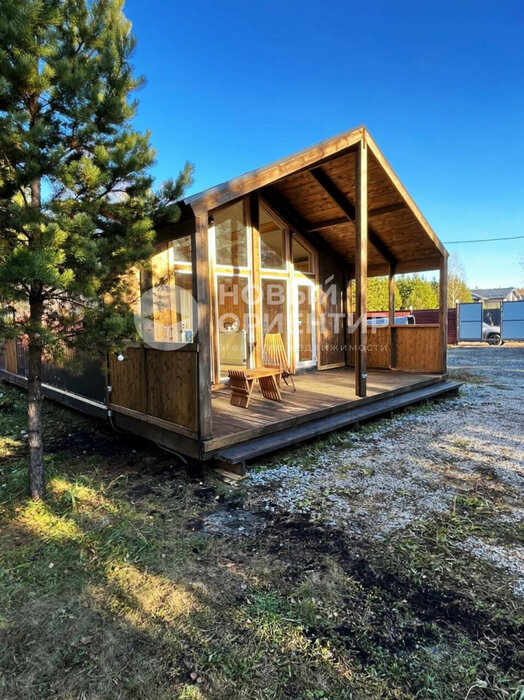 с. Большебрусянское, ул. коттеджный посёлок Апрель,   (городской округ Белоярский) - фото дома (1)