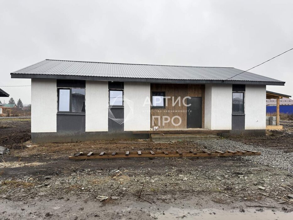 п. Бобровский, Свежий воздух ул. Алёшина, 40 (городской округ Сысертский) - фото дома (1)