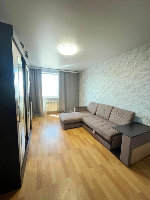 г. Первоуральск, ул. Чусовая, 1к1 (городской округ Первоуральск) - фото квартиры (1)