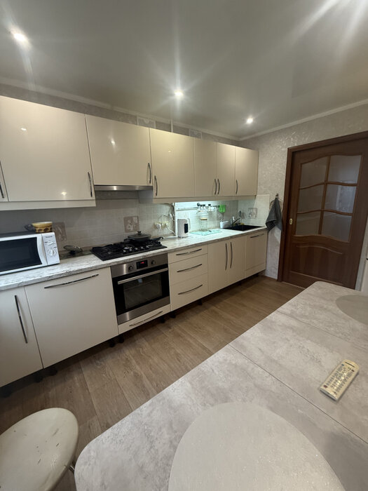 Екатеринбург, ул. Космонавтов, 92 (Эльмаш) - фото квартиры (1)