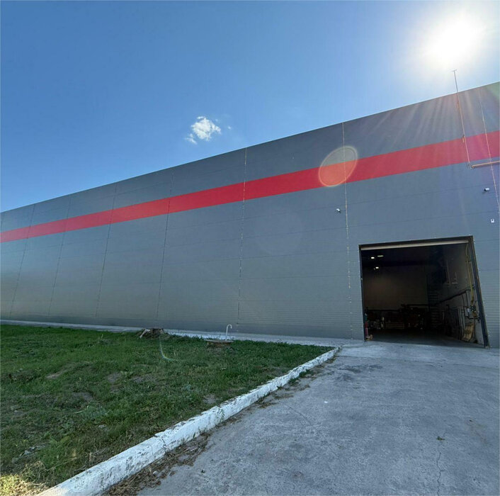 Екатеринбург, ул. Фронтовых бригад, 18 (Эльмаш) - фото склада (2)