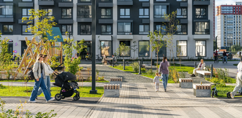 Екатеринбург, ул. Хуторская, 1/6 (Автовокзал) - фото торговой площади (1)