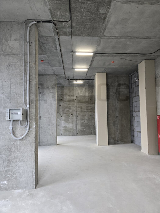 Екатеринбург, ул. Хуторская, 1/6 (Автовокзал) - фото торговой площади (4)