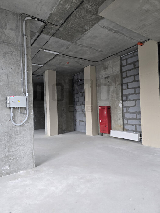 Екатеринбург, ул. Хуторская, 1/6 (Автовокзал) - фото торговой площади (7)