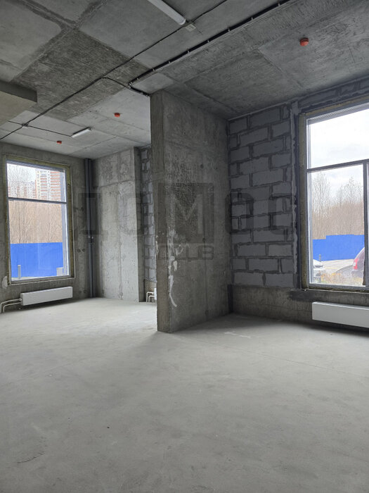 Екатеринбург, ул. Хуторская, 1/6 (Автовокзал) - фото торговой площади (8)