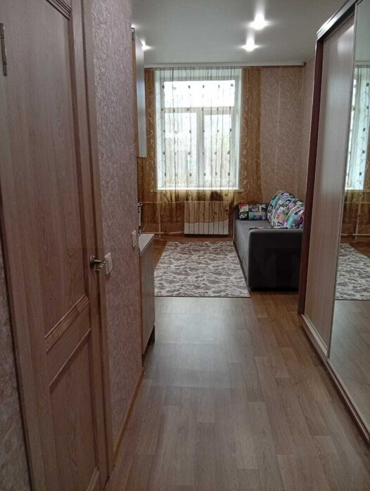 Екатеринбург, ул. Верх-Исетский, 18 (ВИЗ) - фото комнаты (1)