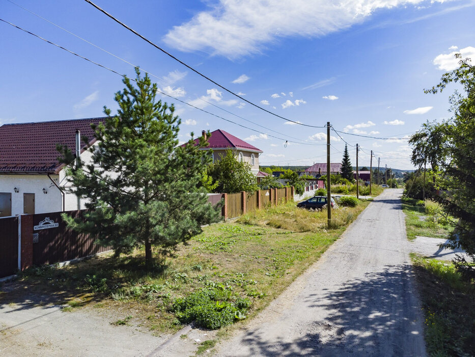 поселок городского типа Белоярский, ул. Коминтерна, 22 (городской округ Белоярский) - фото коттеджа (1)