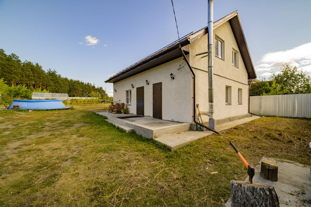 поселок городского типа Белоярский, ул. Коминтерна, 22 (городской округ Белоярский) - фото коттеджа (3)