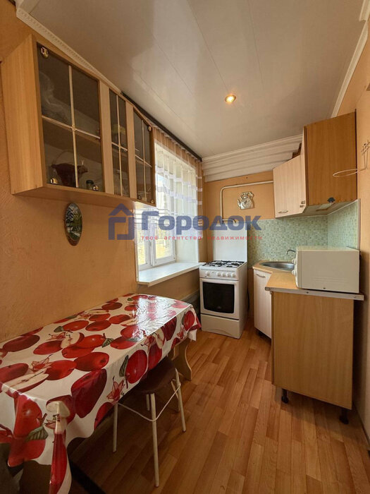 г. Каменск-Уральский, ул. Октябрьская, 83 (городской округ Каменский) - фото квартиры (8)