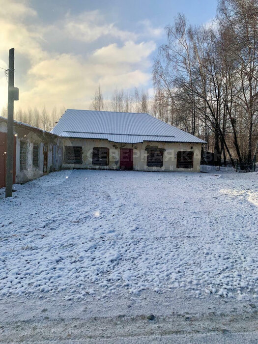 п. Белоречка, ул. Ленина, 1 (городской округ Верхний Тагил) - фото здания (1)