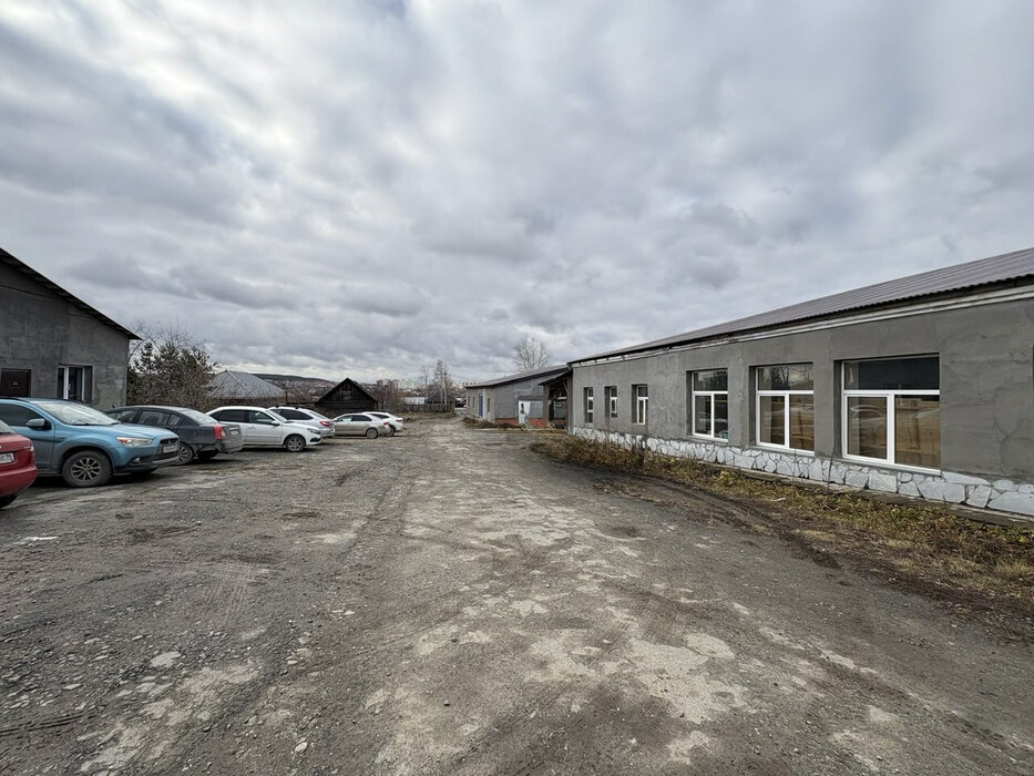 г. Арамиль, ул. Рабочая, 24 (городской округ Арамильский) - фото склада (3)