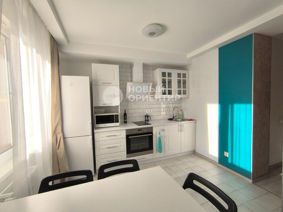 Екатеринбург, ул. Латвийская, 54 (Компрессорный) - фото квартиры (3)