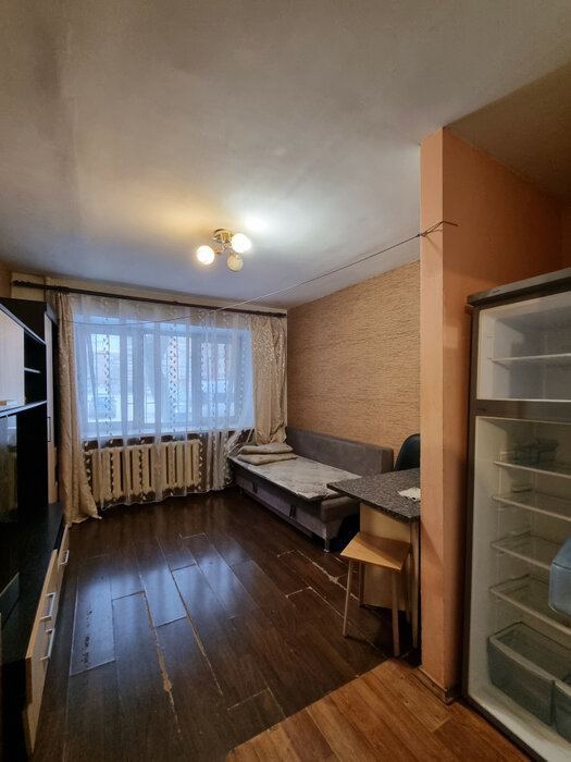 Екатеринбург, ул. Аптекарская, 52 (Вторчермет) - фото комнаты (1)