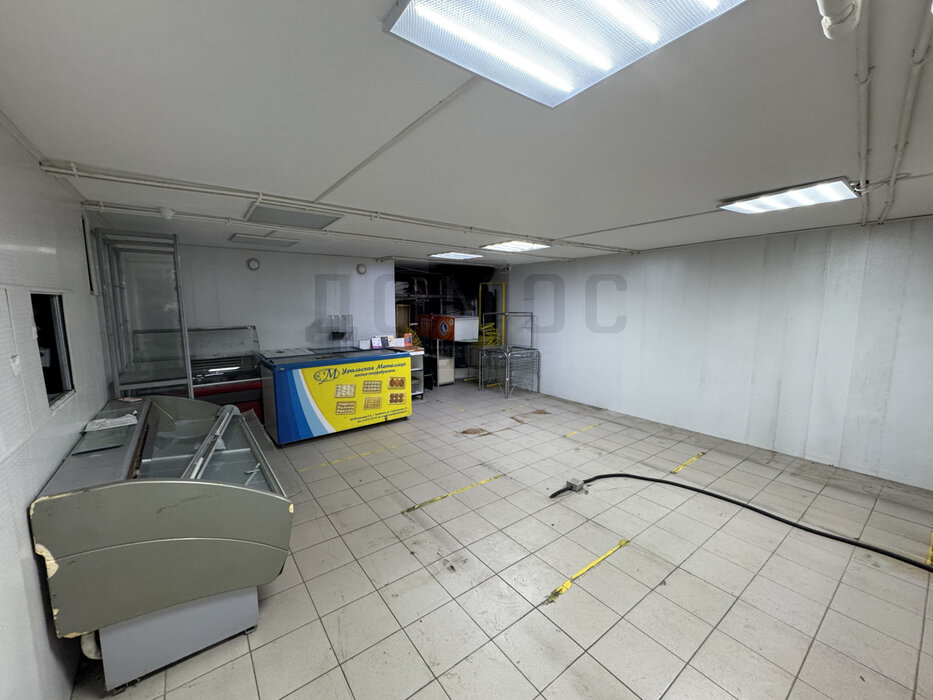 г. Арамиль, ул. Красноармейская, 120/1 (городской округ Арамильский) - фото торговой площади (2)