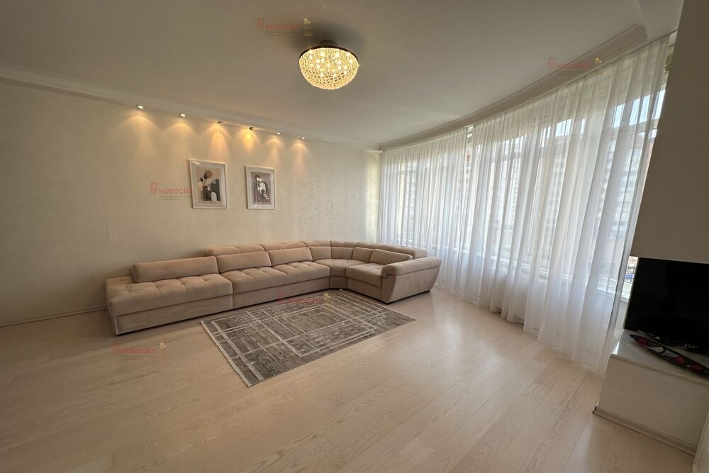 Екатеринбург, ул. Хохрякова, 48 (Центр) - фото квартиры (3)