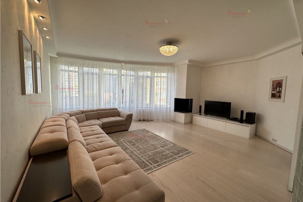 Екатеринбург, ул. Хохрякова, 48 (Центр) - фото квартиры (4)