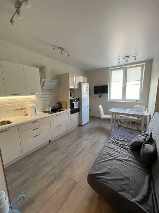 Екатеринбург, ул. Азина, 57 (Центр) - фото квартиры (1)